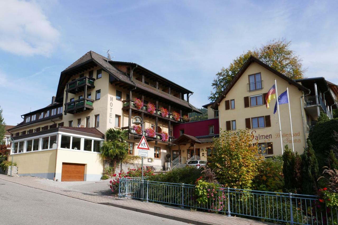 Landhotel Salmen Oberkirch  Bagian luar foto